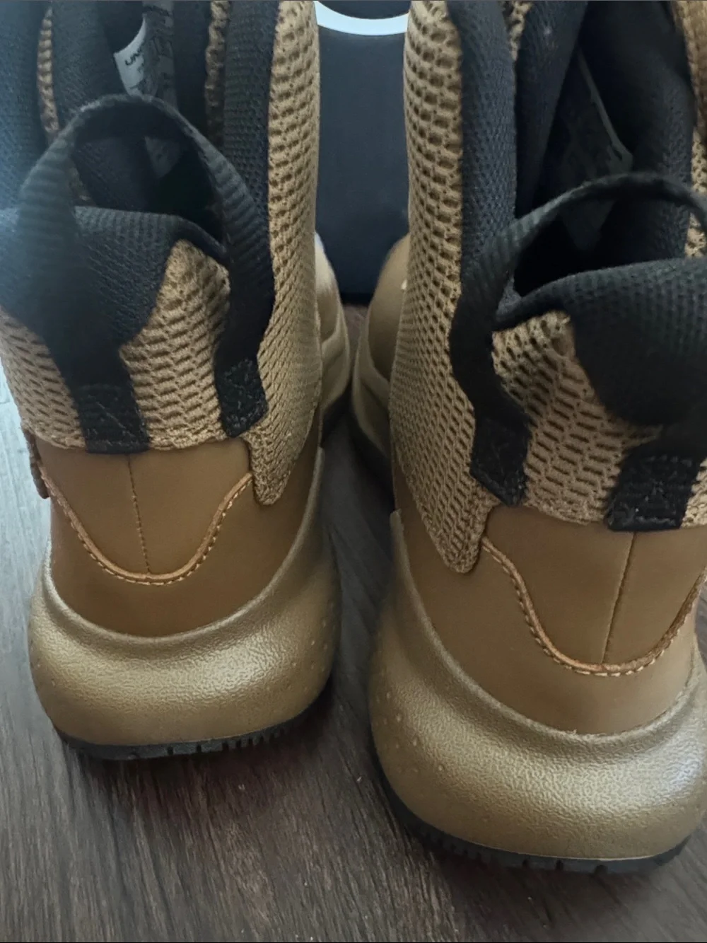 Under Armour Men's Mid-Top Tactical Boot in Tan/Brown